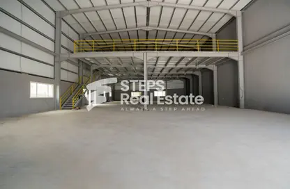 Warehouse - Studio - 1 Bathroom for rent in East Industrial Street - Birkat Al Awamer - Al Wakra