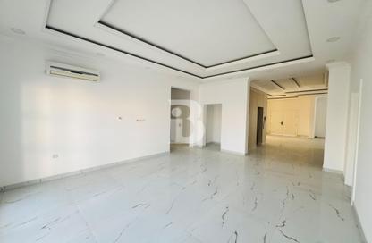 Villa - 7 Bedrooms - 7 Bathrooms for sale in Waterfront North Villas - Waterfront Residential - The Waterfront - Lusail
