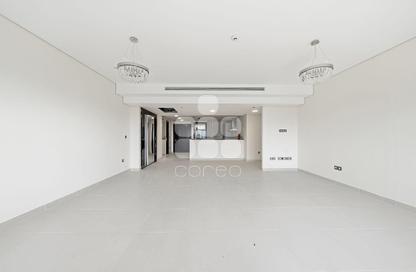 Apartment - 3 Bedrooms - 4 Bathrooms for rent in Tower 22 - Porto Arabia - The Pearl Island - Doha