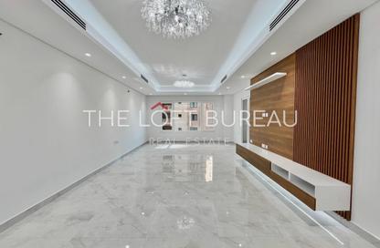 Apartment - 2 Bedrooms - 3 Bathrooms for sale in West Porto Drive - Porto Arabia - The Pearl Island - Doha Apartment - 2 Bedrooms - 3 Bathrooms for sale in West Porto Drive - Porto Arabia - The Pearl Island - Doha