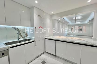 Apartment - 2 Bedrooms - 3 Bathrooms for sale in West Porto Drive - Porto Arabia - The Pearl Island - Doha