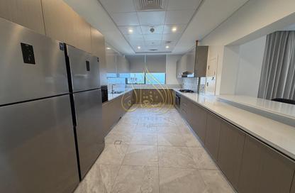 Apartment - 4 Bedrooms - 5 Bathrooms for rent in Lusail Marina Heights - Marina District - Lusail