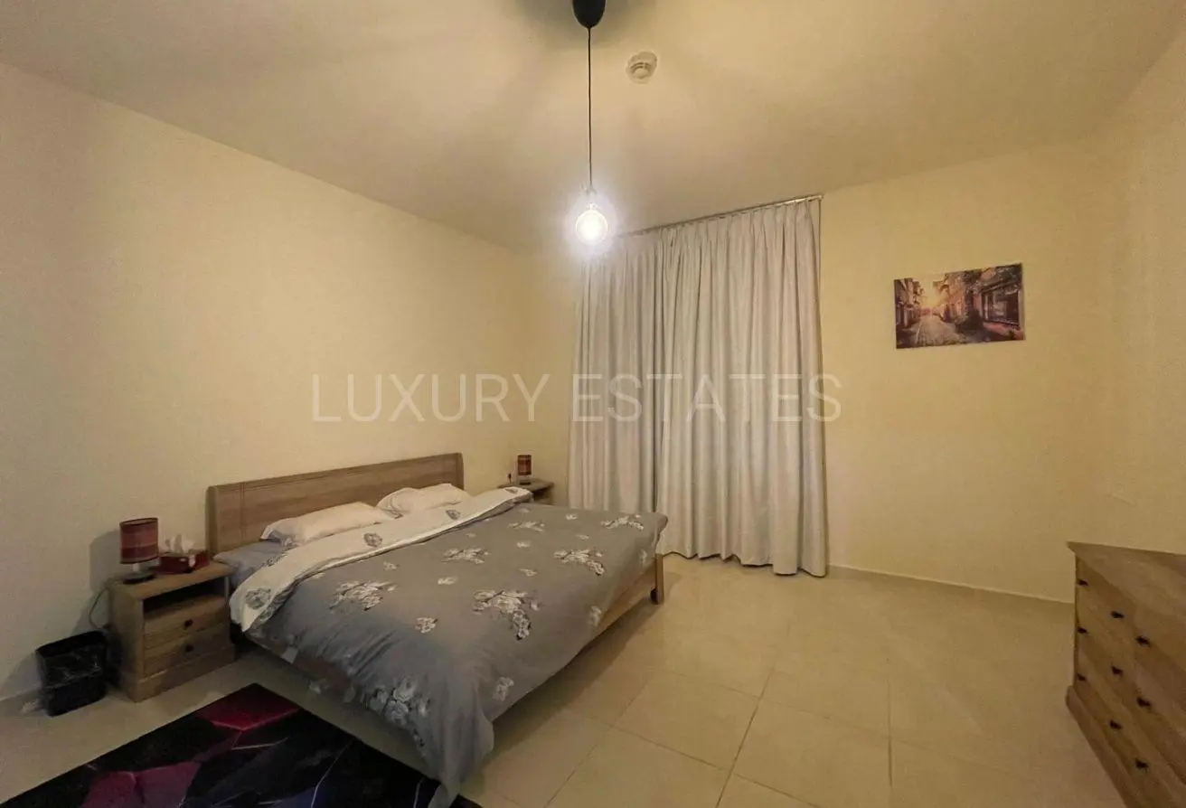 62351787 - Property Main Image