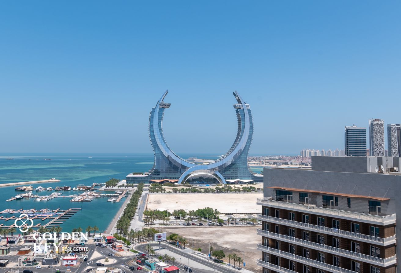Exclusive 4BR+Maid Penthouse with Terrace | Lusail