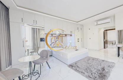 Apartment - 1 Bedroom - 1 Bathroom for rent in Salaja Street - Doha Al Jadeed - Doha