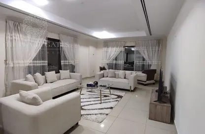 Apartment - 1 Bedroom - 2 Bathrooms for rent in East Porto Drive - Porto Arabia - The Pearl Island - Doha