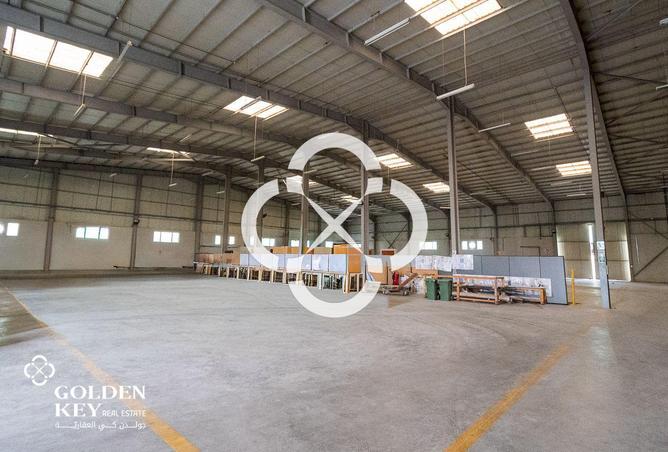 54541237 - صورة العقار 3