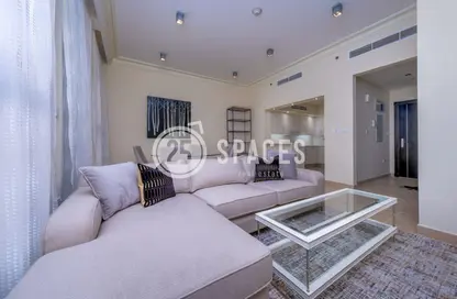 Apartment - 1 Bedroom - 2 Bathrooms for rent in Nobili - Qanat Quartier - The Pearl Island - Doha