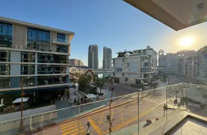 Apartment - 2 Bedrooms - 3 Bathrooms for rent in Crystal Residence - Gewan Island - The Pearl Island - Doha