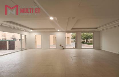مجمع سكني - 4 غرف نوم - 6 حمامات للايجار في فلل واست باي لاغون - وست باي لاجون - بحيرة وست لاجون - الدوحة