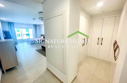 Apartment - Studio - 1 Bathroom for rent in Al Mutahidah Tower - Viva Bahriyah - The Pearl Island - Doha