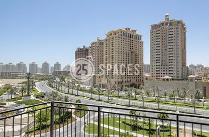 Apartment - 3 Bedrooms - 4 Bathrooms for rent in Carnaval - Qanat Quartier - The Pearl Island - Doha