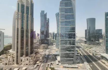 مساحات مكتبية - غرفة نوم - 2 حمامات للايجار في برج وست باي - الخليج الجنوبي - الخليج الغربي - الدوحة