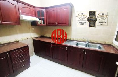 Apartment - 3 Bedrooms - 3 Bathrooms for rent in Omar Bin Abdul Aziz Street - Madinat Khalifa - Doha