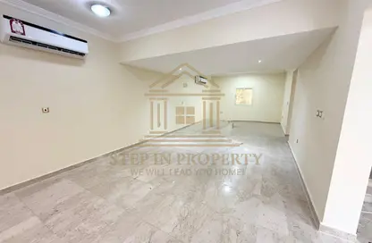 Villa - 4 Bedrooms - 4 Bathrooms for rent in Al Sadd Road - Al Sadd - Doha