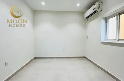 Apartment - 1 Bedroom - 1 Bathroom for rent in Umm Ghwailina Comm - Umm Ghuwalina - Umm Ghuwailina - Doha Apartment - 1 Bedroom - 1 Bathroom for rent in Umm Ghwailina Comm - Umm Ghuwalina - Umm Ghuwailina - Doha