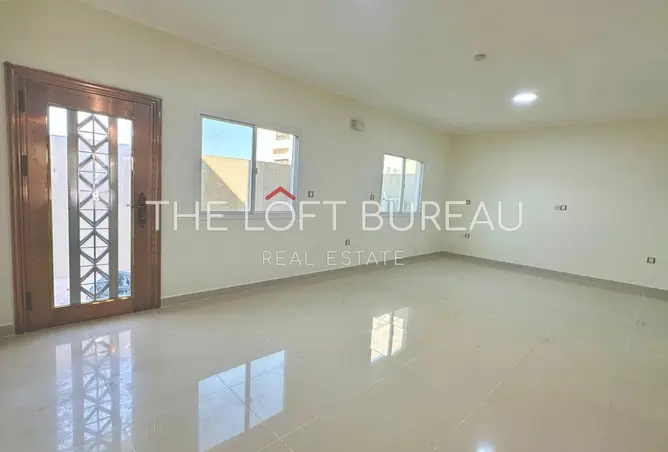 62125739 - Property Image 2