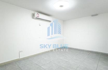 Apartment - Studio - 1 Bathroom for rent in Al Duhail - Al Duhail - Doha