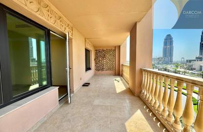 Apartment - 1 Bedroom - 2 Bathrooms for rent in East Porto Drive - Porto Arabia - The Pearl Island - Doha