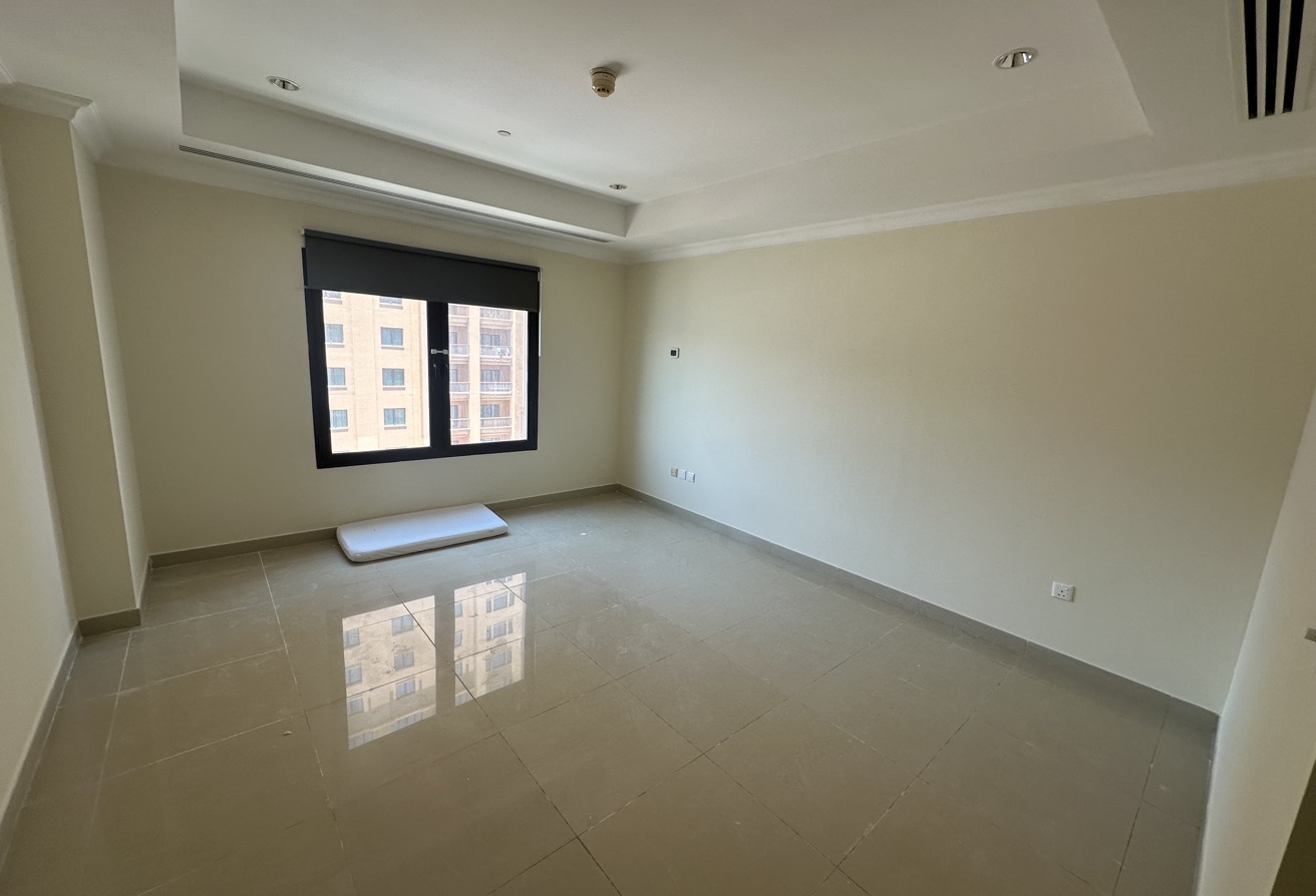 3+Maid Semi Furnished Fully Marina View thumbnail 4