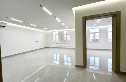 Apartment - 1 Bedroom - 2 Bathrooms for rent in Fereej Kulaib - Doha