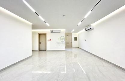 Apartment - 1 Bedroom - 2 Bathrooms for rent in Fereej Kulaib - Doha Apartment - 1 Bedroom - 2 Bathrooms for rent in Fereej Kulaib - Doha