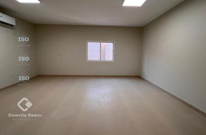 Apartment - 1 Bedroom - 1 Bathroom for rent in Old Salata - Salata - Doha