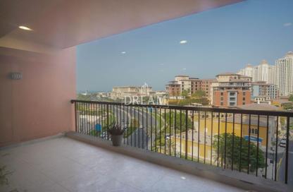 Apartment - 2 Bedrooms - 2 Bathrooms for rent in Porto Arabia - The Pearl Island - Doha