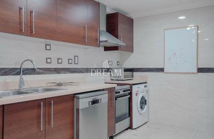 Apartment - 2 Bedrooms - 2 Bathrooms for rent in Porto Arabia - The Pearl Island - Doha