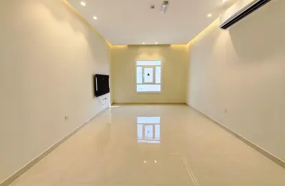 Apartment - 2 Bedrooms - 2 Bathrooms for rent in Old Airport Road - Old Airport Road - Doha