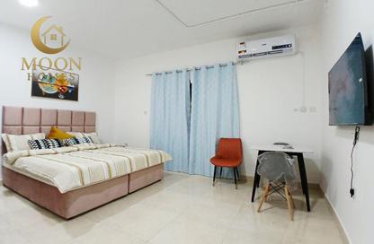 Apartment - Studio - 1 Bathroom for rent in Umm Ghuwailina 4 - Umm Ghuwailina - Doha