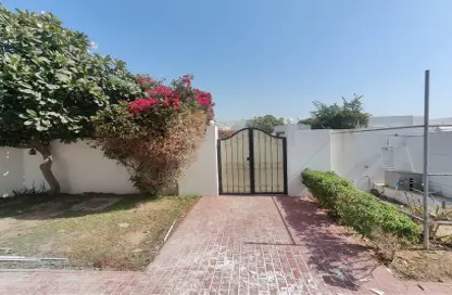 Villa - 3 Bedrooms - 3 Bathrooms for rent in Al Markhiya Street - Al Markhiya - Doha