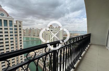 Penthouse - 3 Bedrooms - 5 Bathrooms for rent in Floresta Gardens - Floresta Gardens - The Pearl Island - Doha
