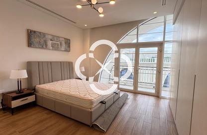 Penthouse - 3 Bedrooms - 5 Bathrooms for rent in Floresta Gardens - Floresta Gardens - The Pearl Island - Doha