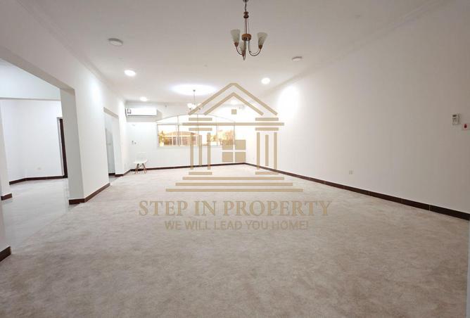 60278489 - Property Image 2