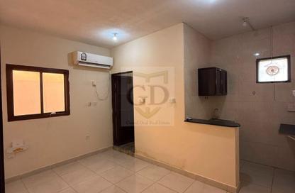 Apartment - Studio - 1 Bathroom for rent in Old Airport Road - Doha