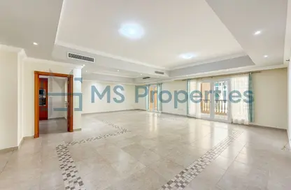 Apartment - 2 Bedrooms - 3 Bathrooms for rent in East Porto Drive - Porto Arabia - The Pearl Island - Doha