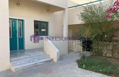 مجمع سكني - 4 غرف نوم - 5 حمامات للايجار في شارع عمار بن ياسر - العزيزية - الدوحة مجمع سكني - 4 غرف نوم - 5 حمامات للايجار في شارع عمار بن ياسر - العزيزية - الدوحة