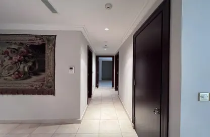 Apartment - 2 Bedrooms - 2 Bathrooms for rent in East Porto Drive - Porto Arabia - The Pearl Island - Doha