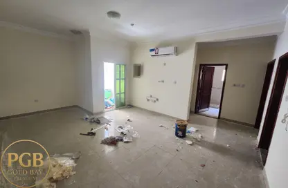 Apartment - 2 Bedrooms - 2 Bathrooms for rent in Bin Omran 35 - Fereej Bin Omran - Doha