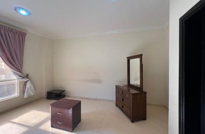 Apartment - 4 Bedrooms - 5 Bathrooms for rent in Fereej Bin Mahmoud - Doha