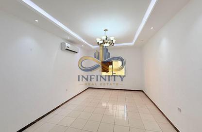 Apartment - 3 Bedrooms - 3 Bathrooms for rent in Umm Ghwailina Comm - Umm Ghuwalina - Umm Ghuwailina - Doha Apartment - 3 Bedrooms - 3 Bathrooms for rent in Umm Ghwailina Comm - Umm Ghuwalina - Umm Ghuwailina - Doha