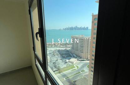 Apartment - 1 Bedroom - 2 Bathrooms for rent in Porto Arabia - The Pearl Island - Doha