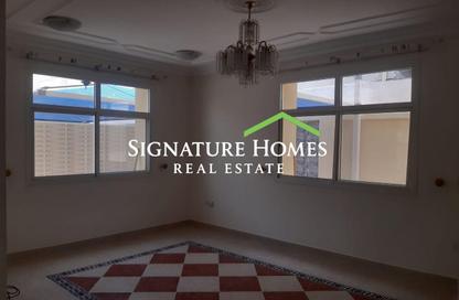 مجمع سكني - 5 غرف نوم - 5 حمامات للايجار في شارع سوق الجملة - أبو هامور - الدوحة مجمع سكني - 5 غرف نوم - 5 حمامات للايجار في شارع سوق الجملة - أبو هامور - الدوحة