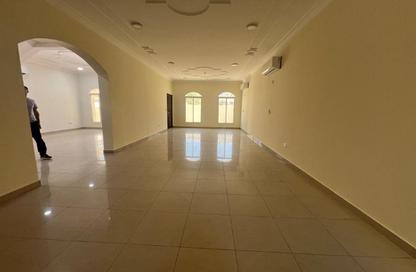 Villa - 5 Bedrooms - 7 Bathrooms for rent in Al Hamraa Street - Al Thumama - Doha