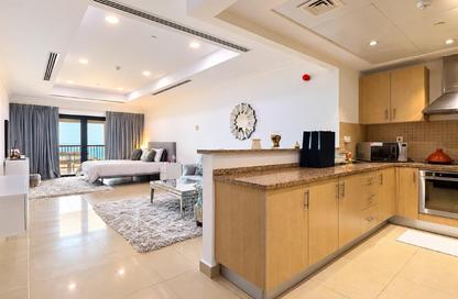 Apartment - Studio - 1 for rent in East Porto Drive - Porto Arabia - The Pearl Island - Doha