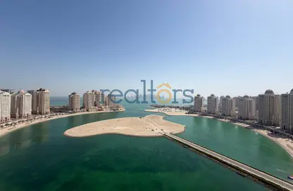 Apartment - 3 Bedrooms - 5 Bathrooms for rent in Viva West - Viva Bahriyah - The Pearl Island - Doha