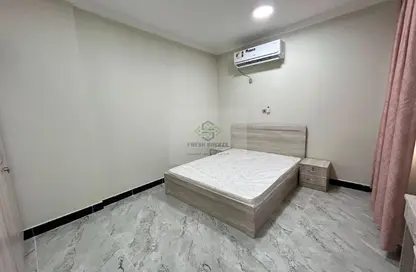 Apartment - 3 Bedrooms - 3 Bathrooms for rent in Thabit Bin Zaid Street - Al Mansoura - Doha
