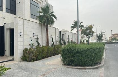 Villa - 7+ Bedrooms - 7 Bathrooms for rent in Lusail City - Lusail