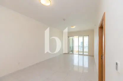 Apartment - 3 Bedrooms - 3 Bathrooms for rent in Viva West - Viva Bahriyah - The Pearl Island - Doha